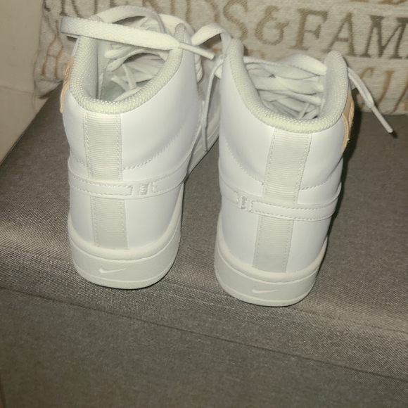 Nike Women's White High-Top Sneakers - Picture 5 of 7